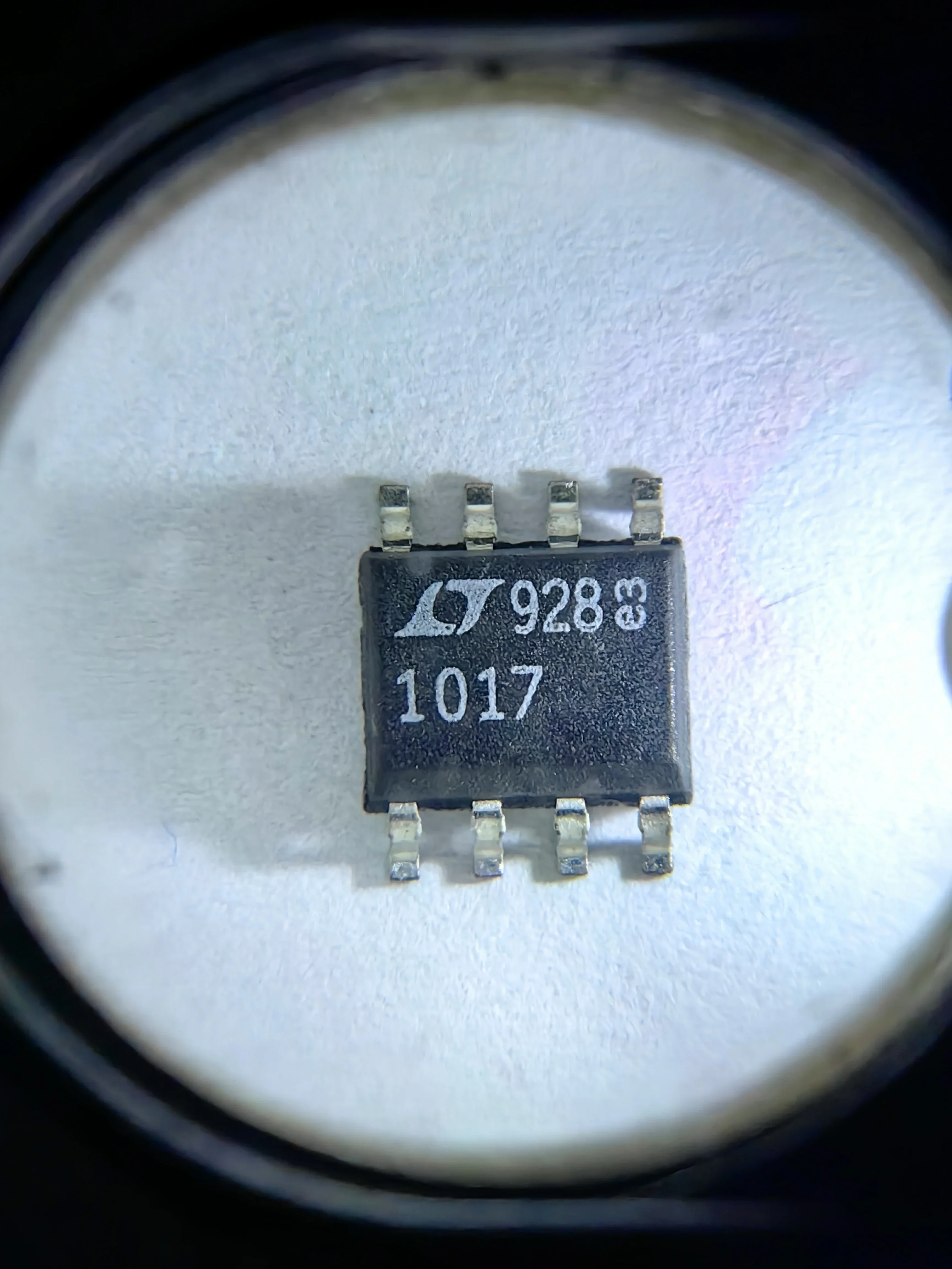 

LT1017CN8 LT1017CS8 LT1017CSW LT1017IS8 LT1017 - Micropower Dual Comparator