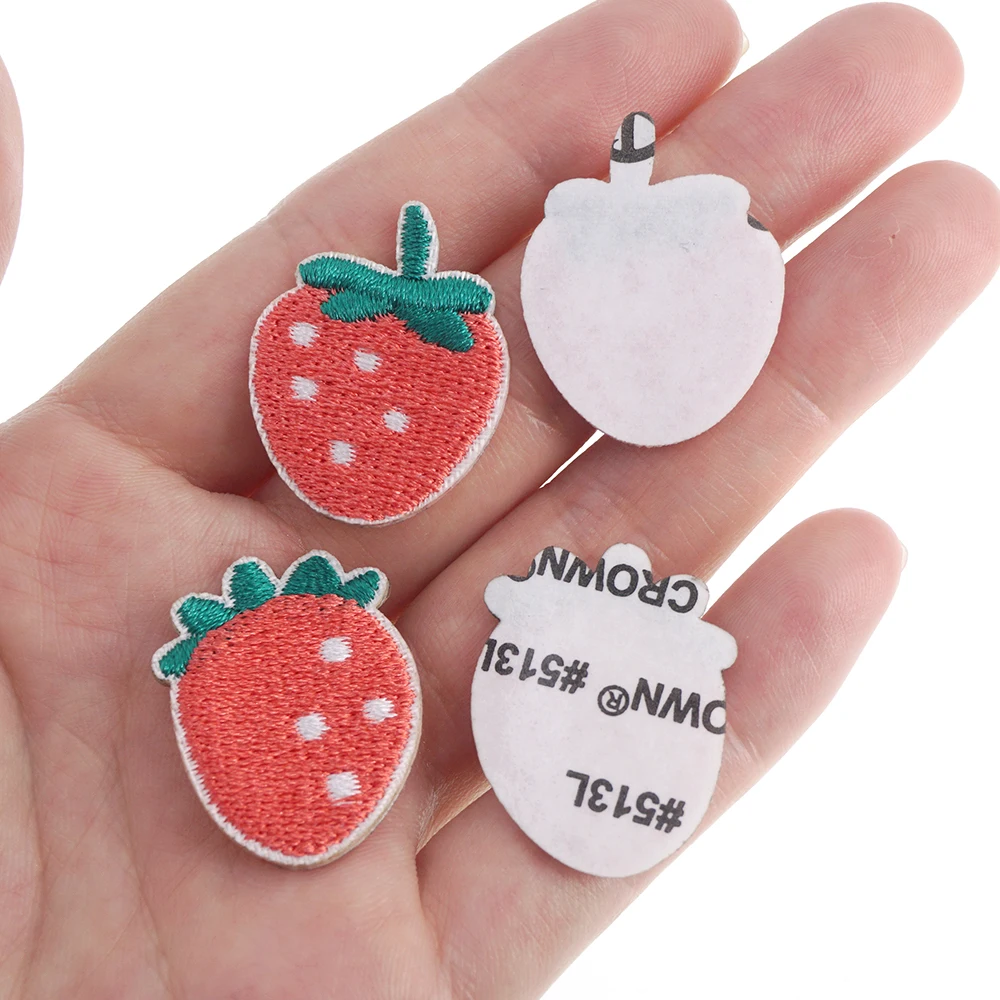 Parche autoadhesivo bordado de fresa, 10/5/1 piezas, bonito aplique de fruta para reparación de ropa, mochila, bolsa, chaqueta