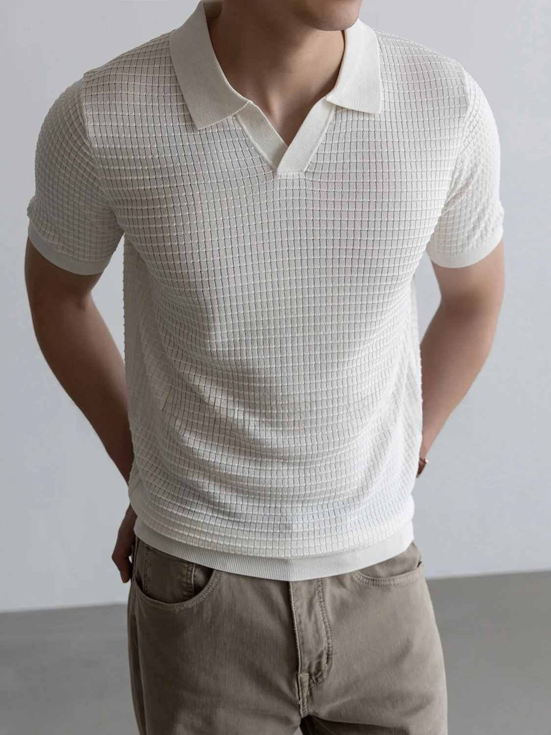 Men's  Shirt Knitted Hollow out V-Neck Short Sleeve Mixed Fiber Lenzing Standard Fit Breathable Summer T-Shirt