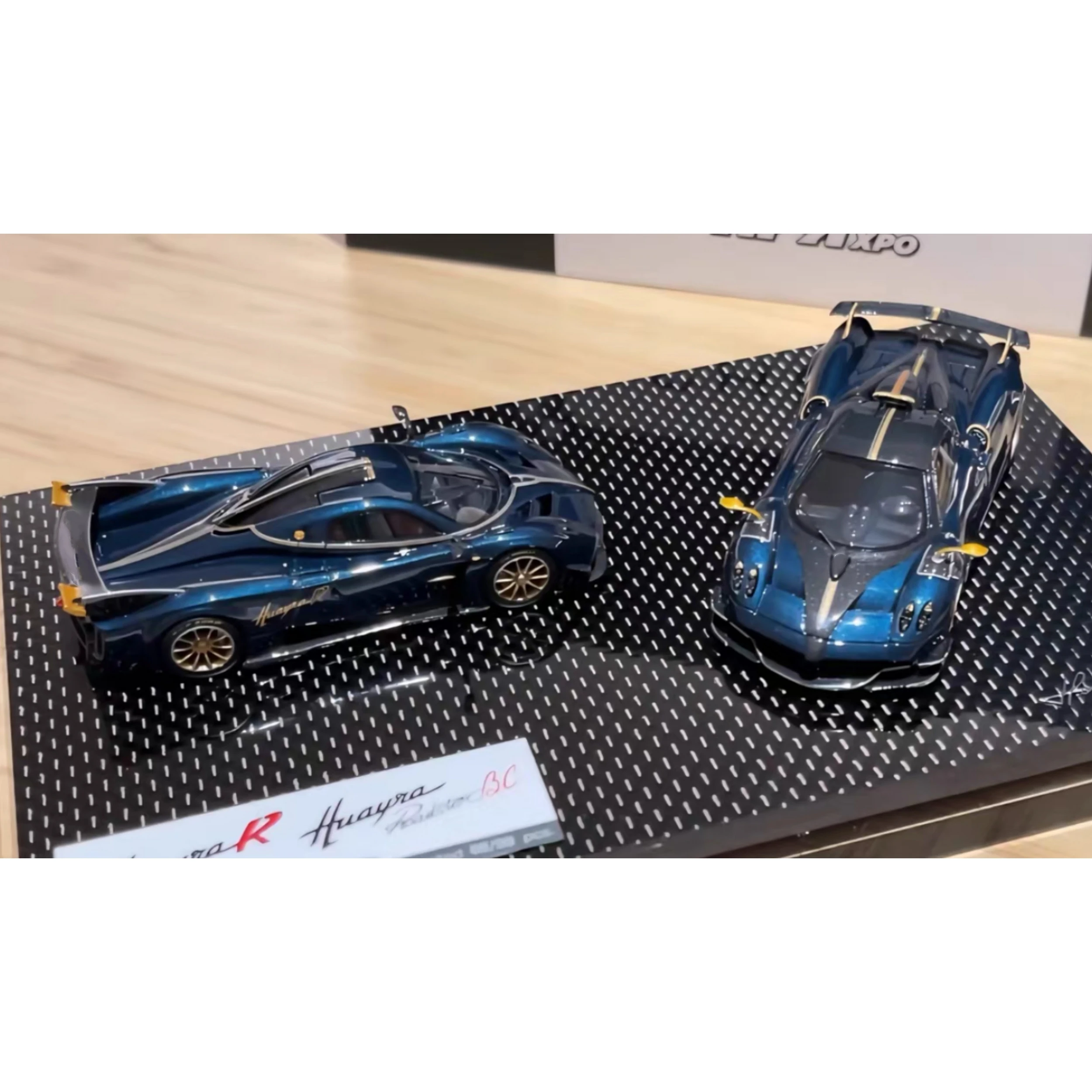

DMY DMH 1:64 2025APAxpo Двойная тележка Zonda Литая под давлением модель автомобиля Коллекция ограниченной серии