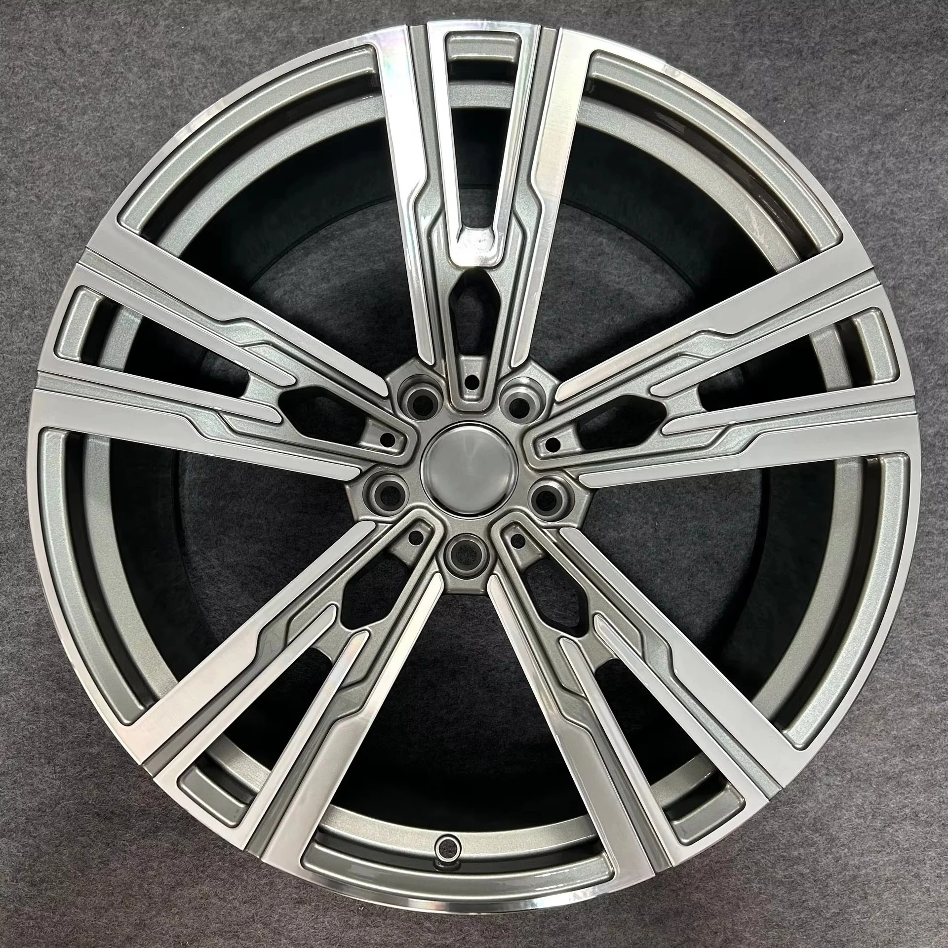 

Plated Passenger Car Wheel Hub Custom Forged Deep Dish Wheel New Condition 100mm PCD Durable Aluminum Chrome