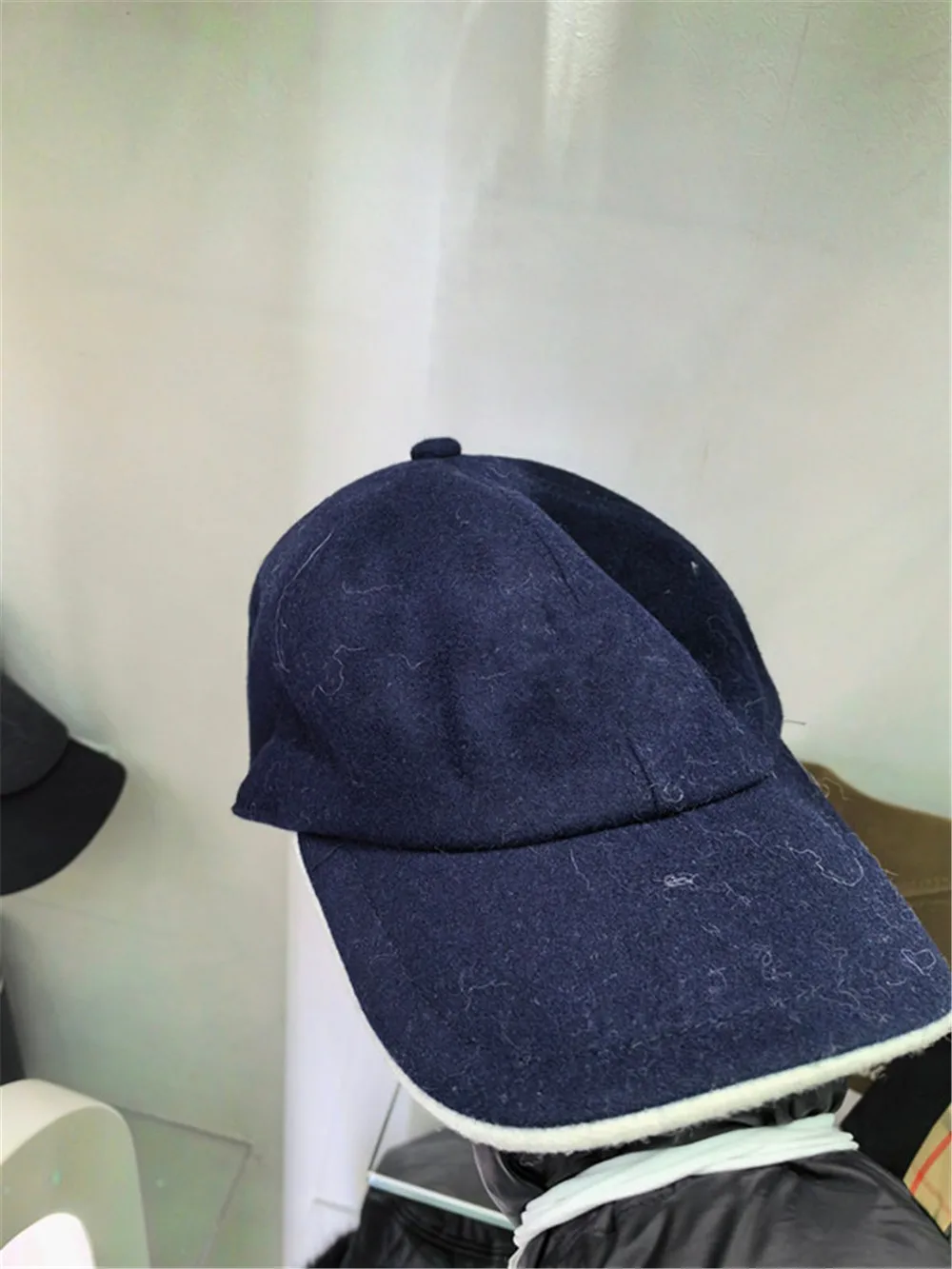 2024 Casual Warm Embroidery High Quality Hat Versatile British Baseball Cap L*P Fall Winter