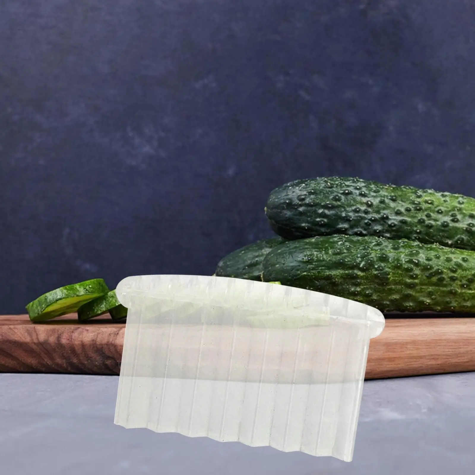 

Crinkle Cutter Multiuse Ergonomic Handle Wavy Slicer for Cucumbers for Hotel