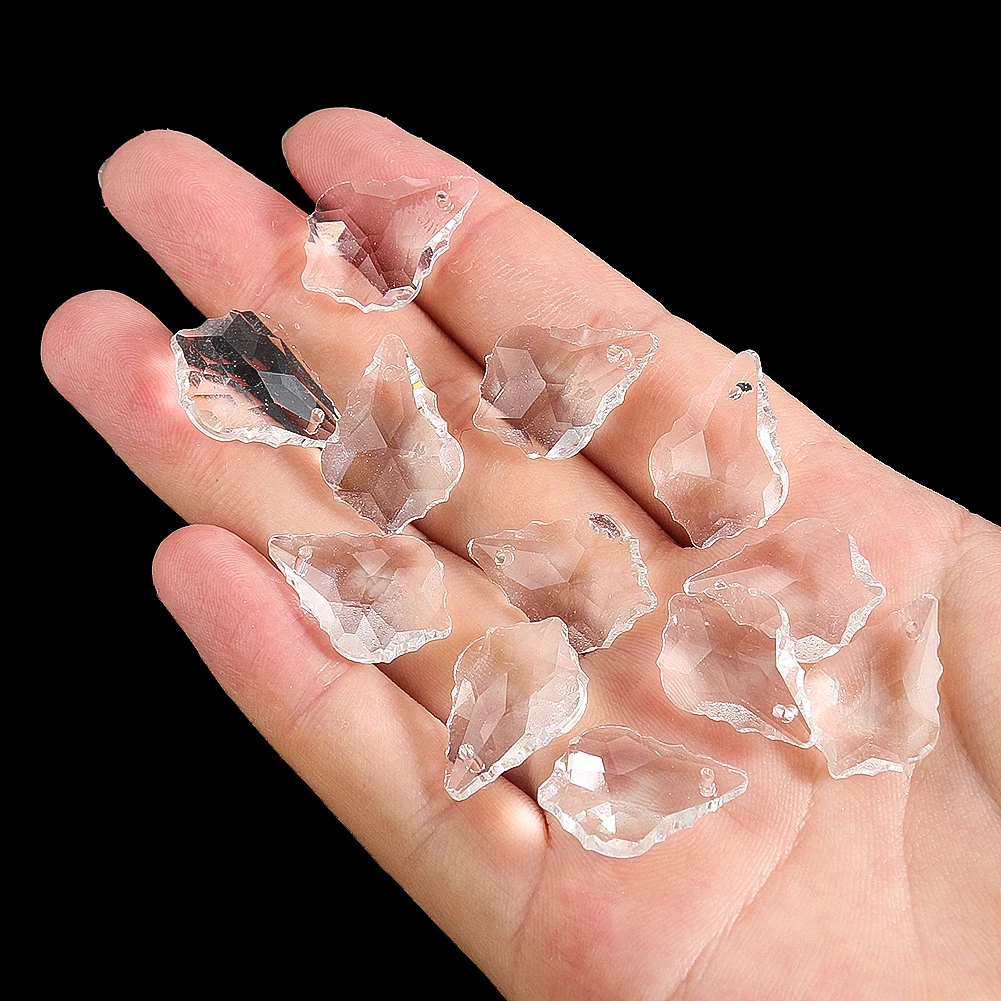 

6pcs 28mm Clear Crystal Maple Leaf Faceted Prism Pendant Lamp Lighting Glass Beads Fringe Sun Catcher Pendant Home Hanging Decor