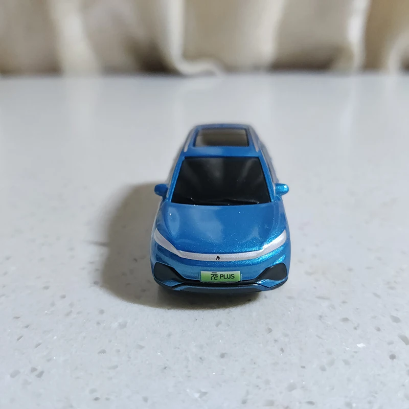 Modelo de coche de aleación de vehículo BYD YUAN PLUS a escala 1:64, juguete fundido a presión, adorno coleccionable, juguetes de recuerdo