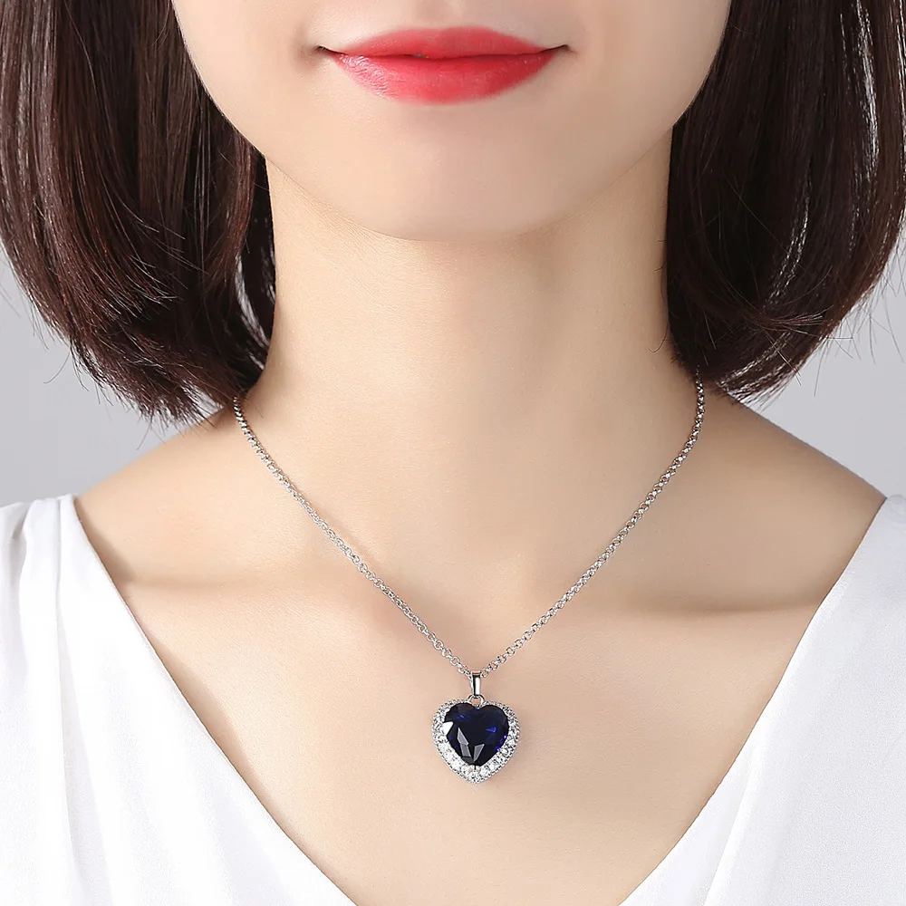 Collana a forma di cuore oceanico con ciondolo in pietra preziosa di cristallo blu per regalo di compleanno di san valentino per l\'anniversario