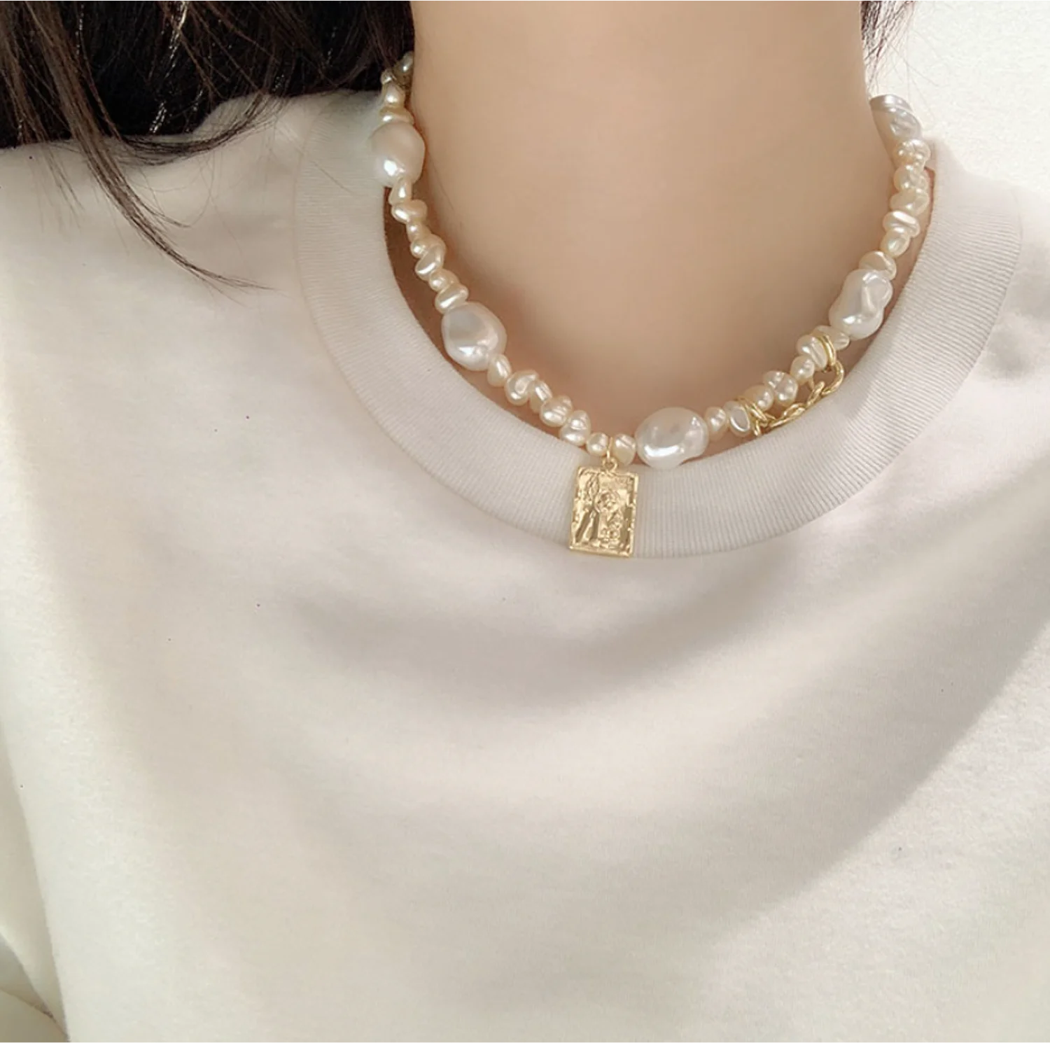 Irregular Baroque artificial choker necklaces pearl pendant simple necklace for women fashion jewelry