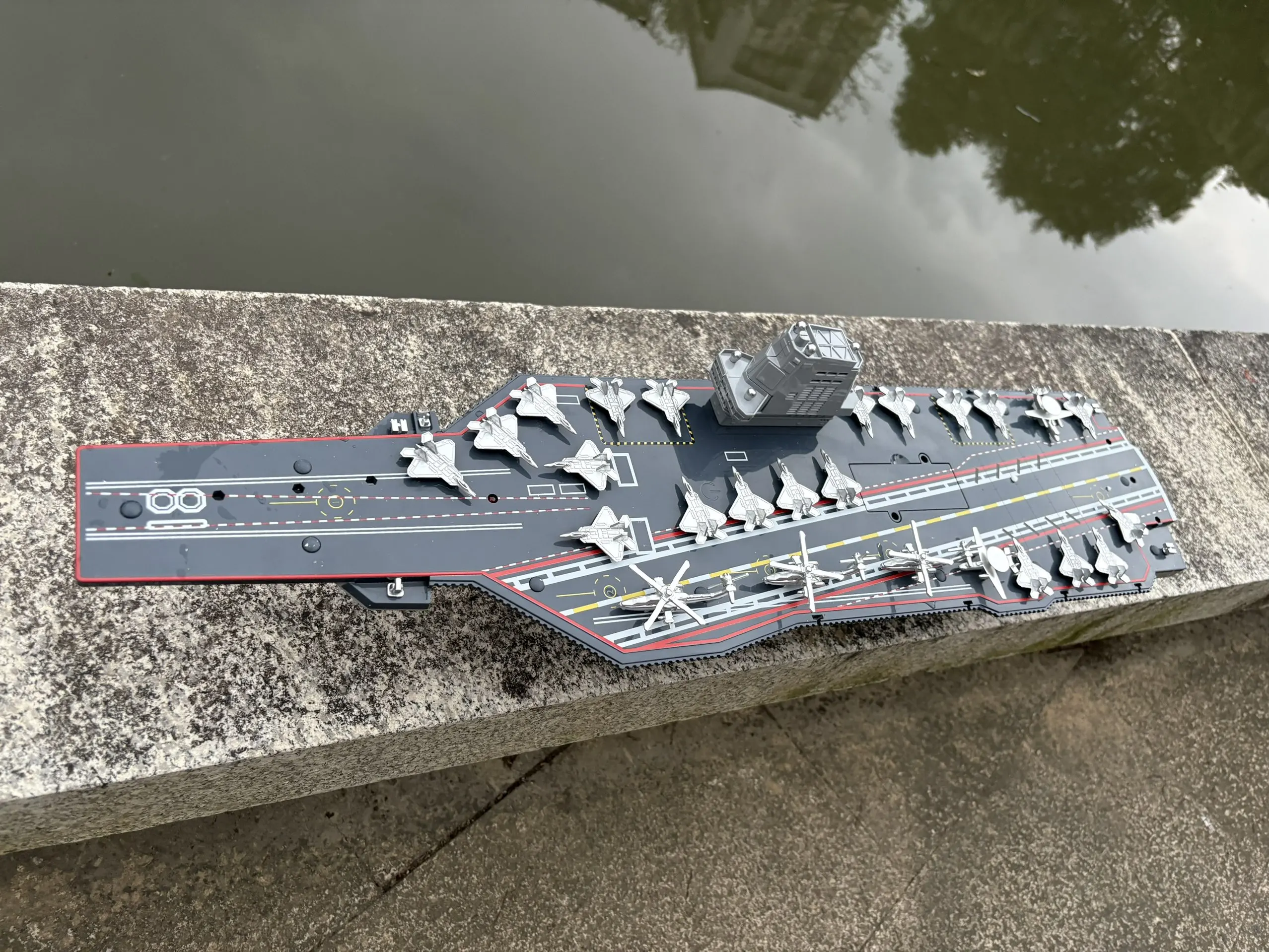 Remote Control Ship Model Ultra Large 70cm Simulation Aircraft Carrier Remote Control Large Military Ship (Dual Control Mode)