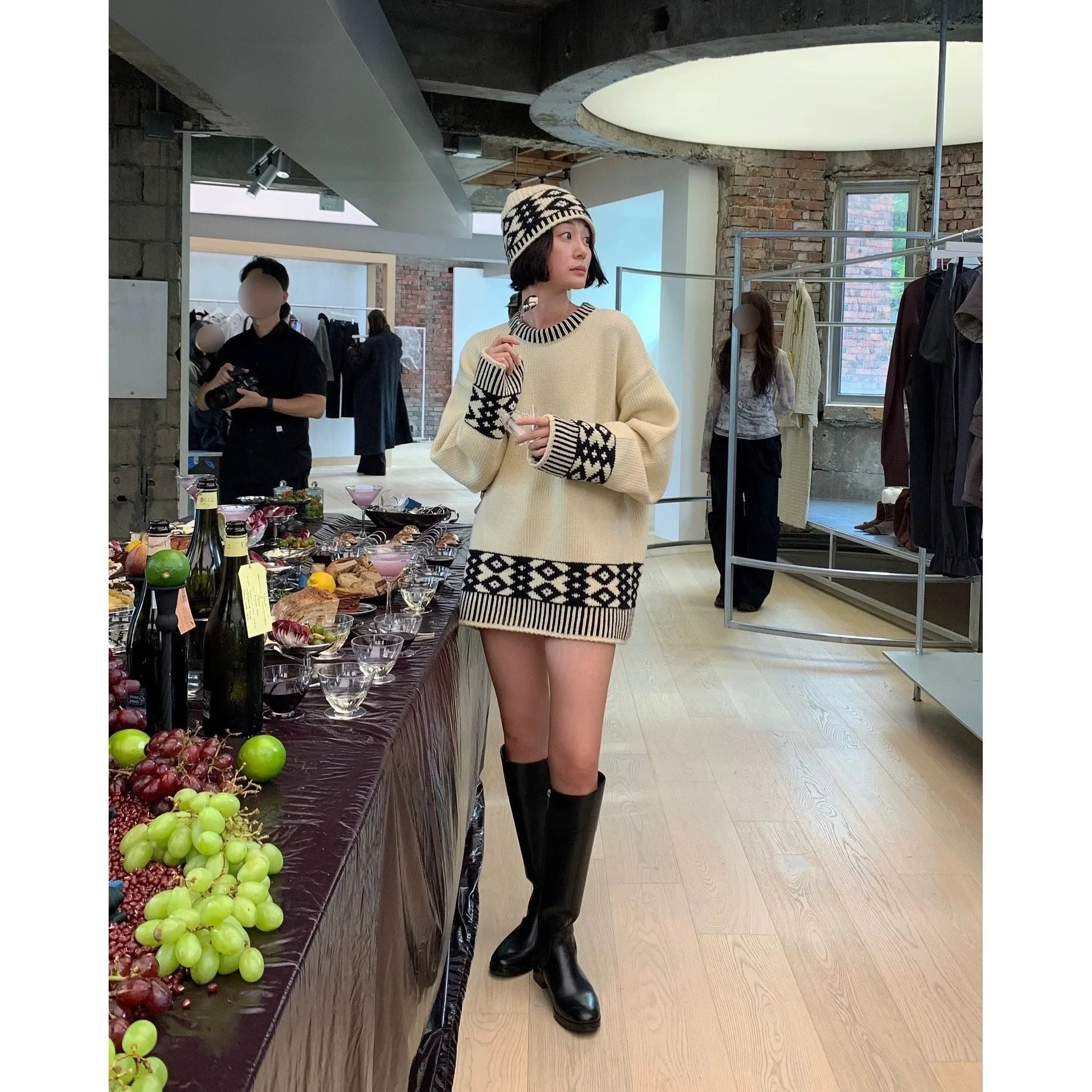 

Loose Color Blo Diamond Pattern Sweater Winter New Arrival 2025 Ele Aosphere Low Class Chinese Wool Blend