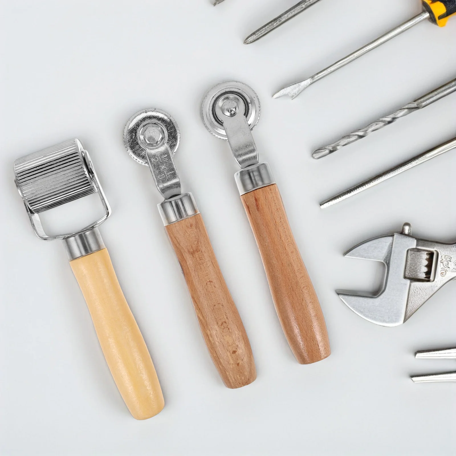 Conjunto de 3 Rolos de Metal para Reparo de Pneus com Cabo de Madeira, Ferramenta de Instalação para Redução de Ruído Automotivo