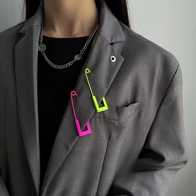 Fashionable Exaggeration In Large Size Brooch Safety Pins Vibrant Multicolor Design Sturdy Metal Build For Sewing Knitting