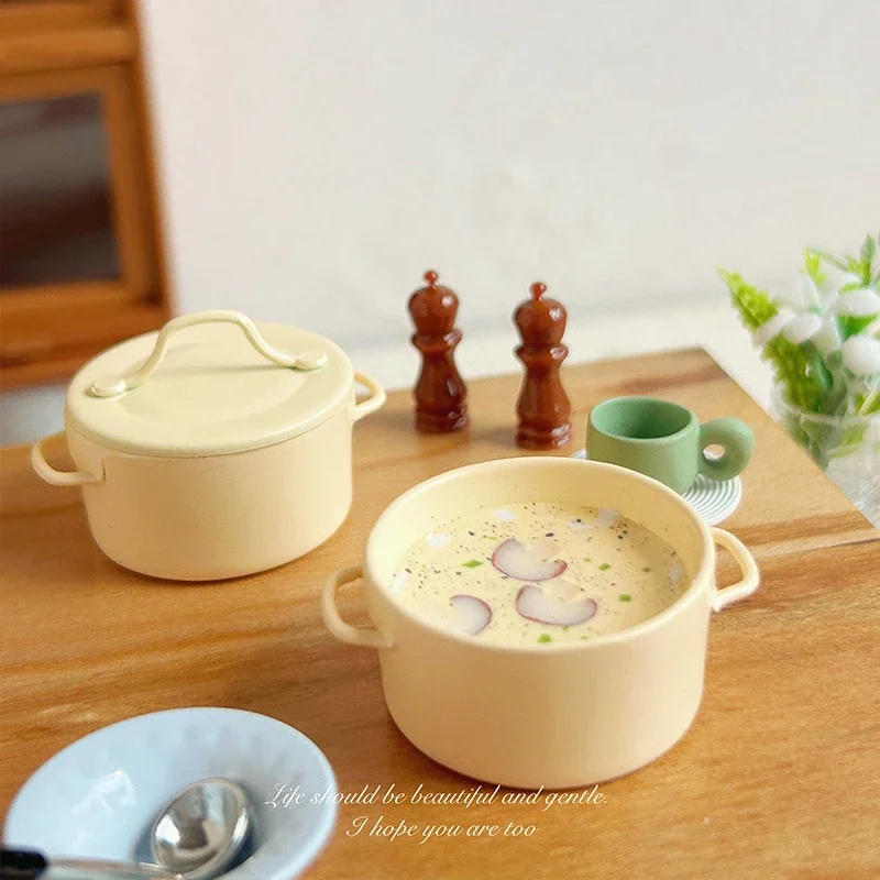 Mini olla para sopa de setas y crema para casa de muñecas, modelo de simulación, accesorios de cocina para decoración de casa de muñecas, juguetes para juego de imitación, 1/12