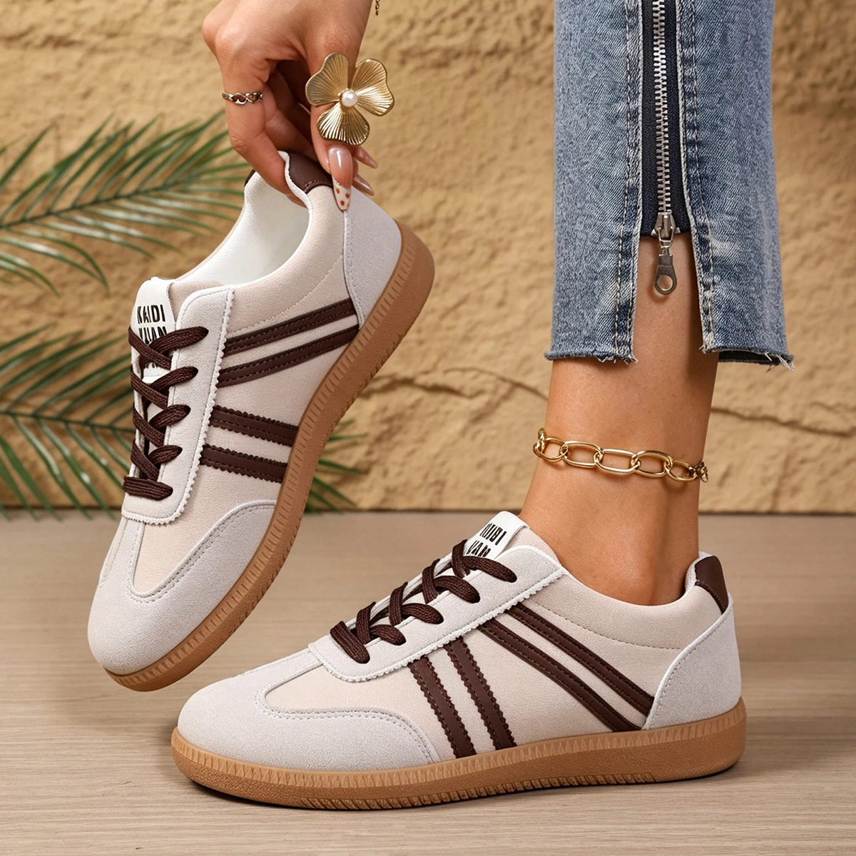 Large Size Women's Running Shoes Fashionable Retro Casual All-Match Flat Bottom Sports Sneakers Autumn Season White Shoes