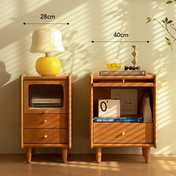 Retro-Nordischer Nachttisch aus Kirschholz, kleiner japanischer Möbelstil, moderner, schlichter Massivholz-Aufbewahrungsschrank, schmaler Schrank