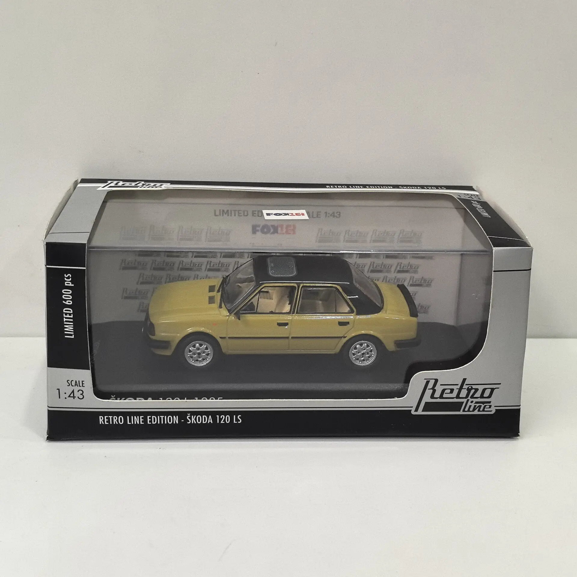 

Модель автомобиля SKODA 130 L 1985 23 из сплава, масштаб 1/43, с дефектами поверхности, трещинами на кузове, литая под давлением, серия FOX