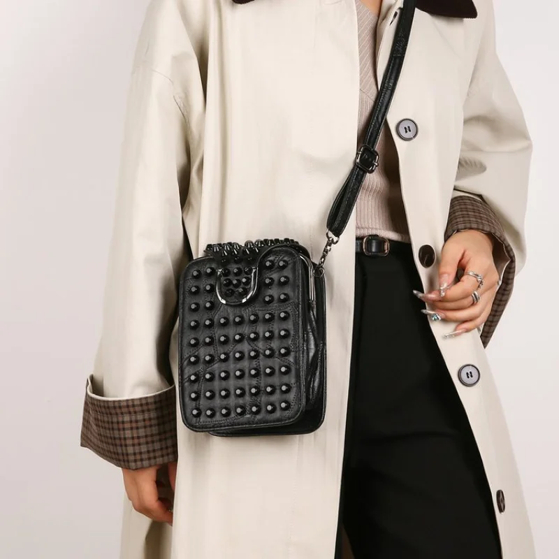 

Elegant Luxury Classic Clutch Bag For Women Mini Size Designer Paris Fashion With Minimalist Solid Color Unique