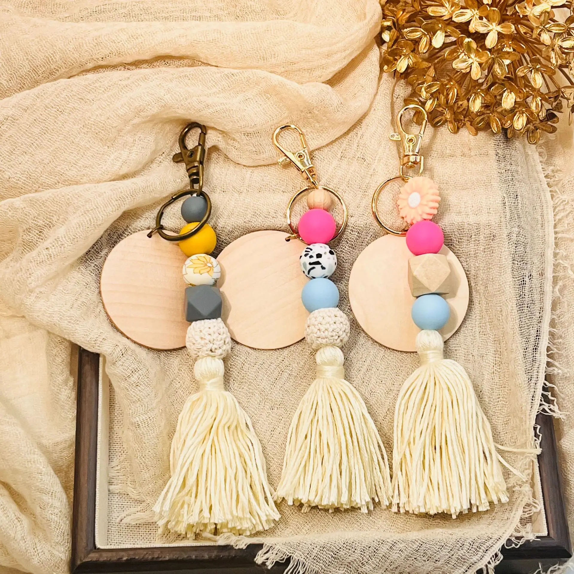 

New Personal Bead Tassel String Keychain Bag Decoration Pendant Accessory Custom Woman Gift Wooden Key Chain Backpack-Purse Tag
