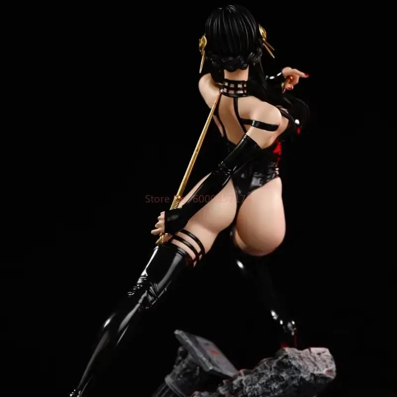 Spyxfamily Yor Forger Anime Action Figure - Pretty Girl Battle Posture Computer Ornament Collectible Toy for Boys Birthday Gifts