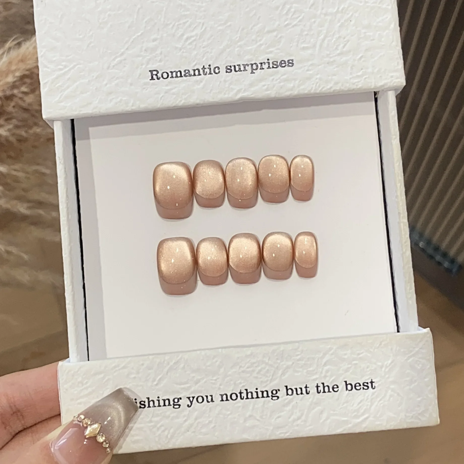 10 個フレンチショートスクエア付け爪キャットアイ付け爪接着剤付き光沢のあるブラウンウェアラブルシンプルなプレス爪スクエアマニキュア