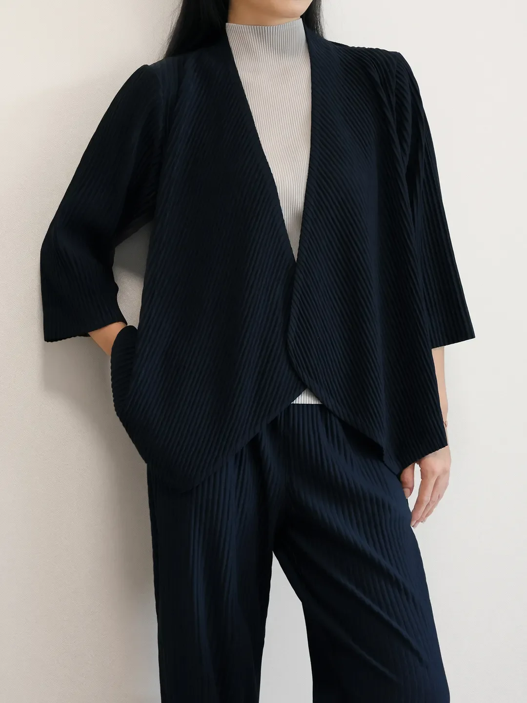 Fold Miyake Pleated Blazer Jacket Women Solid Open Front Short Sleeve 2026 Autumn Winter Cardigan Loose Pockets Cozy Minimal