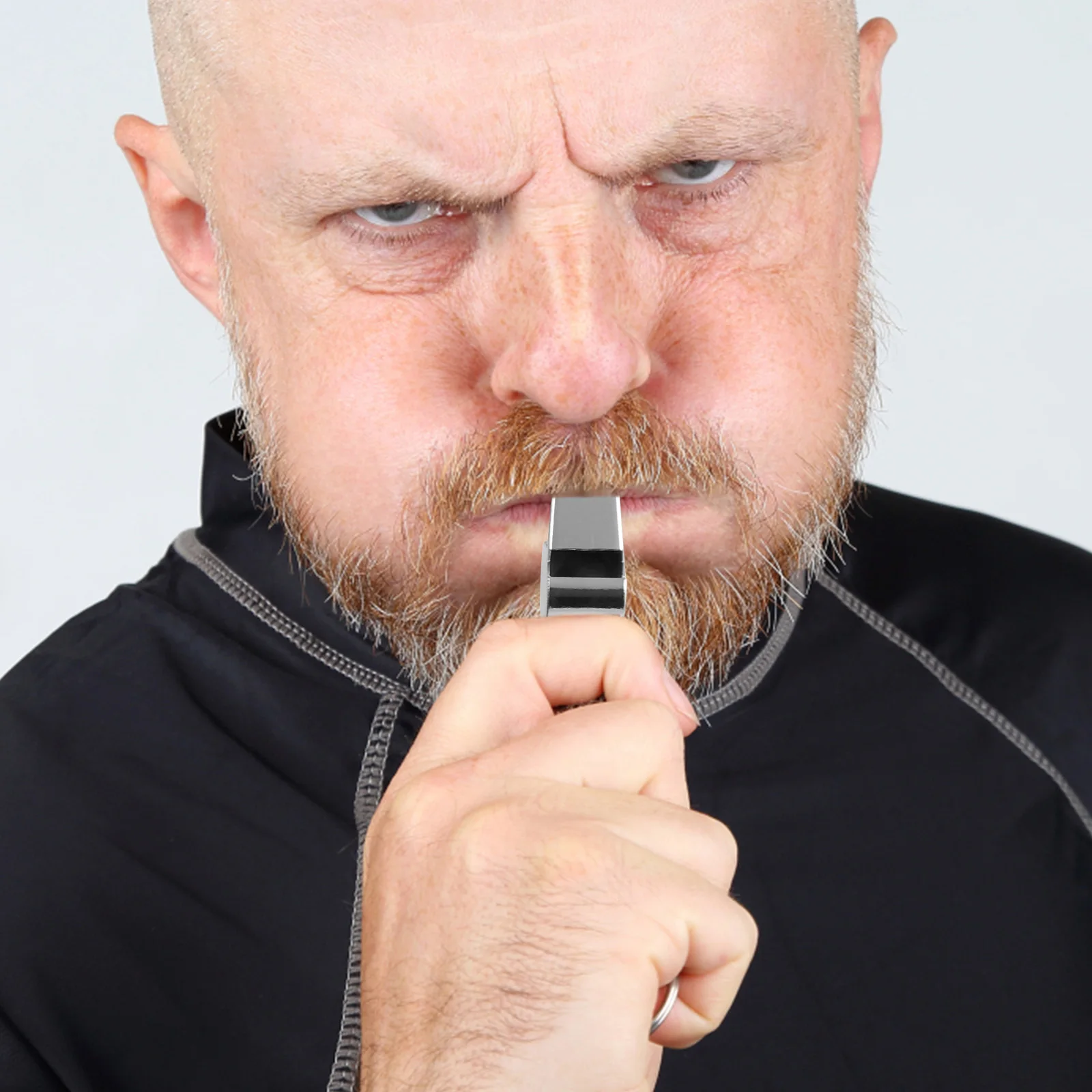 

1Set Soccer Referee Set Standard Cards Whistle Use Long Lasting Match Accessories Soccer Cards