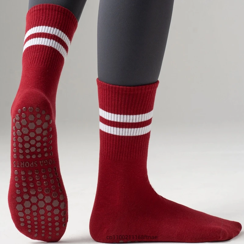 Женские танцевальные носки в сочетании с противоскользящей силиконовой средней подошвой, спортивные хлопковые носки, подходят для фитнеса и танцев в помещении