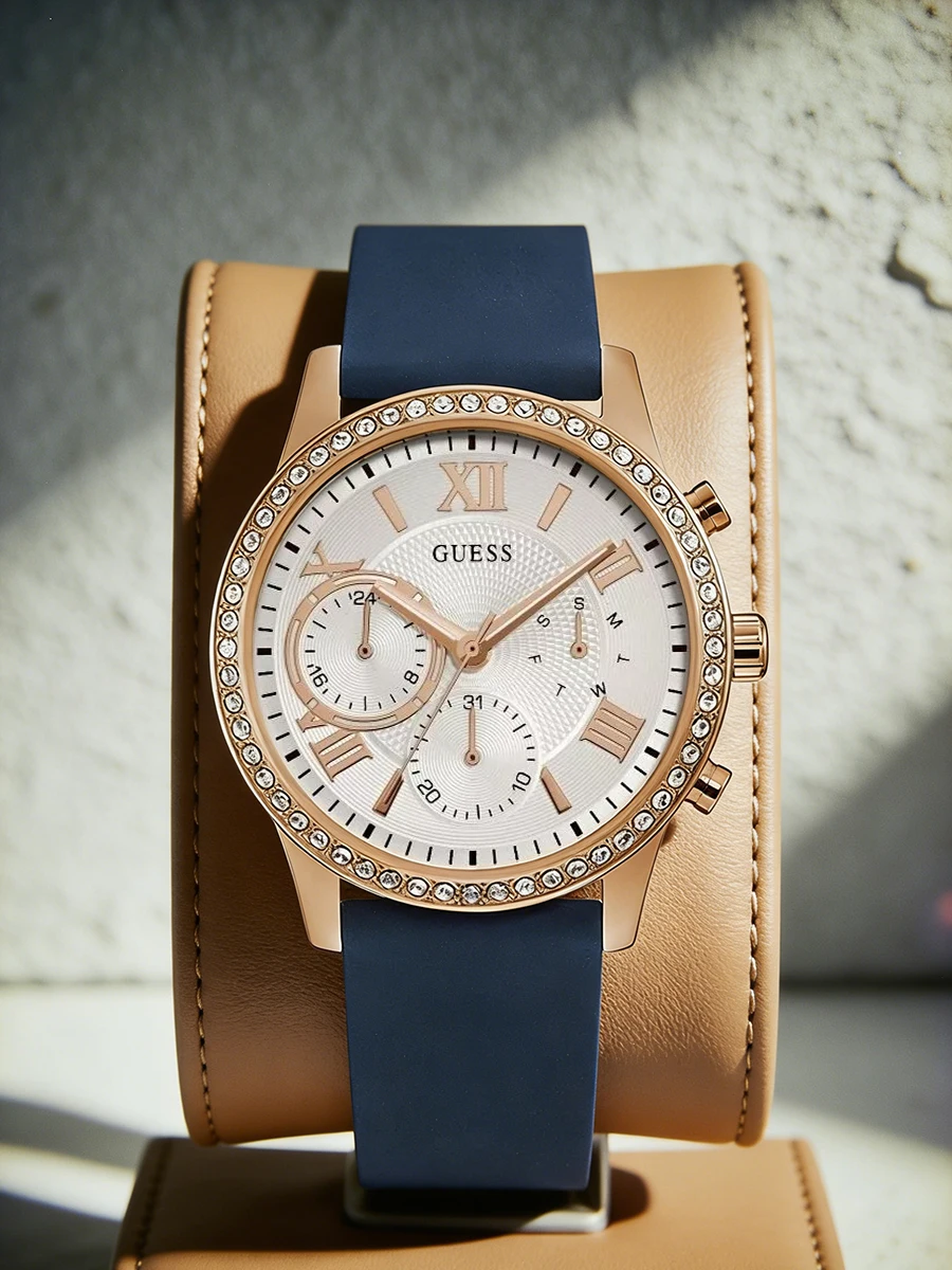 Reloj GUESS para Mujer, Cronógrafo en Oro Rosa con Bisel de Cristal, Correa de Silicona Azul Marino, Esfera Blanca, Cuarzo, Elegante, para Viajes, Regalo de Lujo