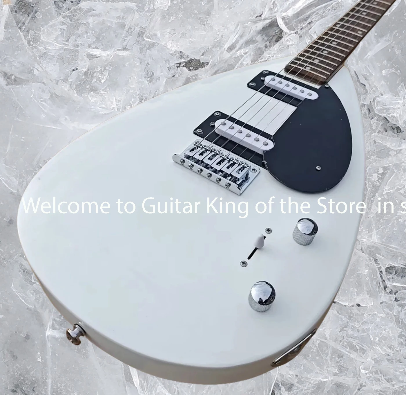 Guitarra de cuerpo sólido color BLANCO Hardware cromado Guitarra VOX 20253698
