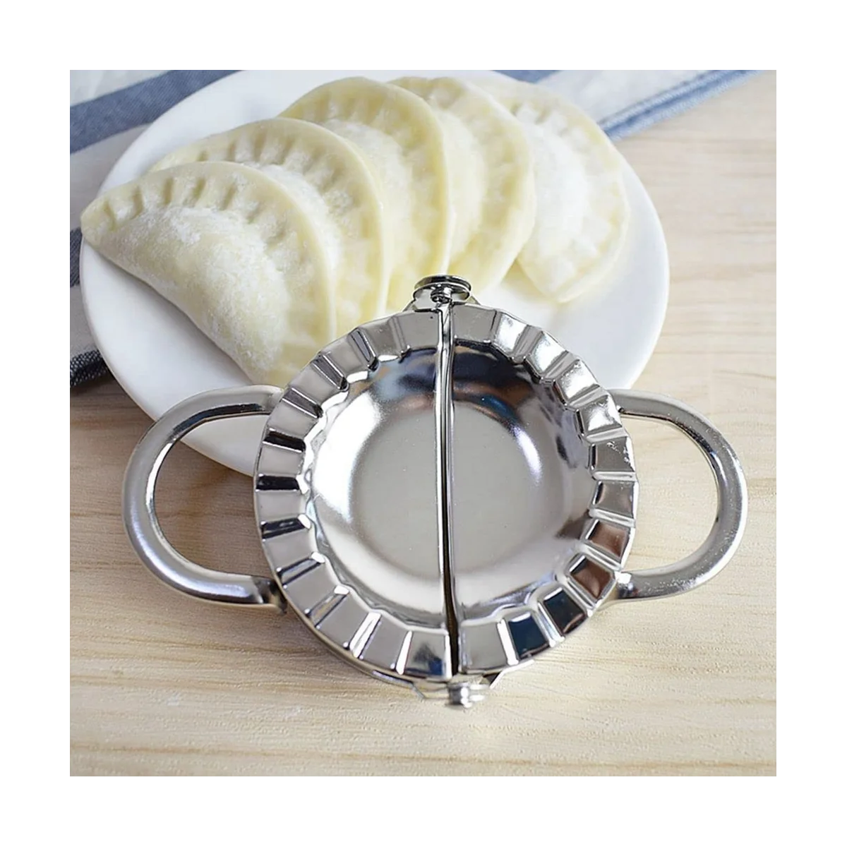 Stainless Steel Dumpling Maker, Flower Type Dumpling Ravioli Maker Press Mold Dumpling Making Device Accessories