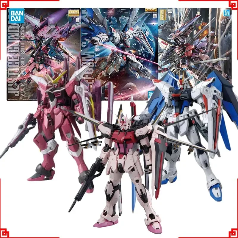 

Bandai Gundam Model Kit MG 1/100 Justice Strike Rouge ootori Freedom 2.0 Action Figure Gunpla Building Kit Anime Figures Toys