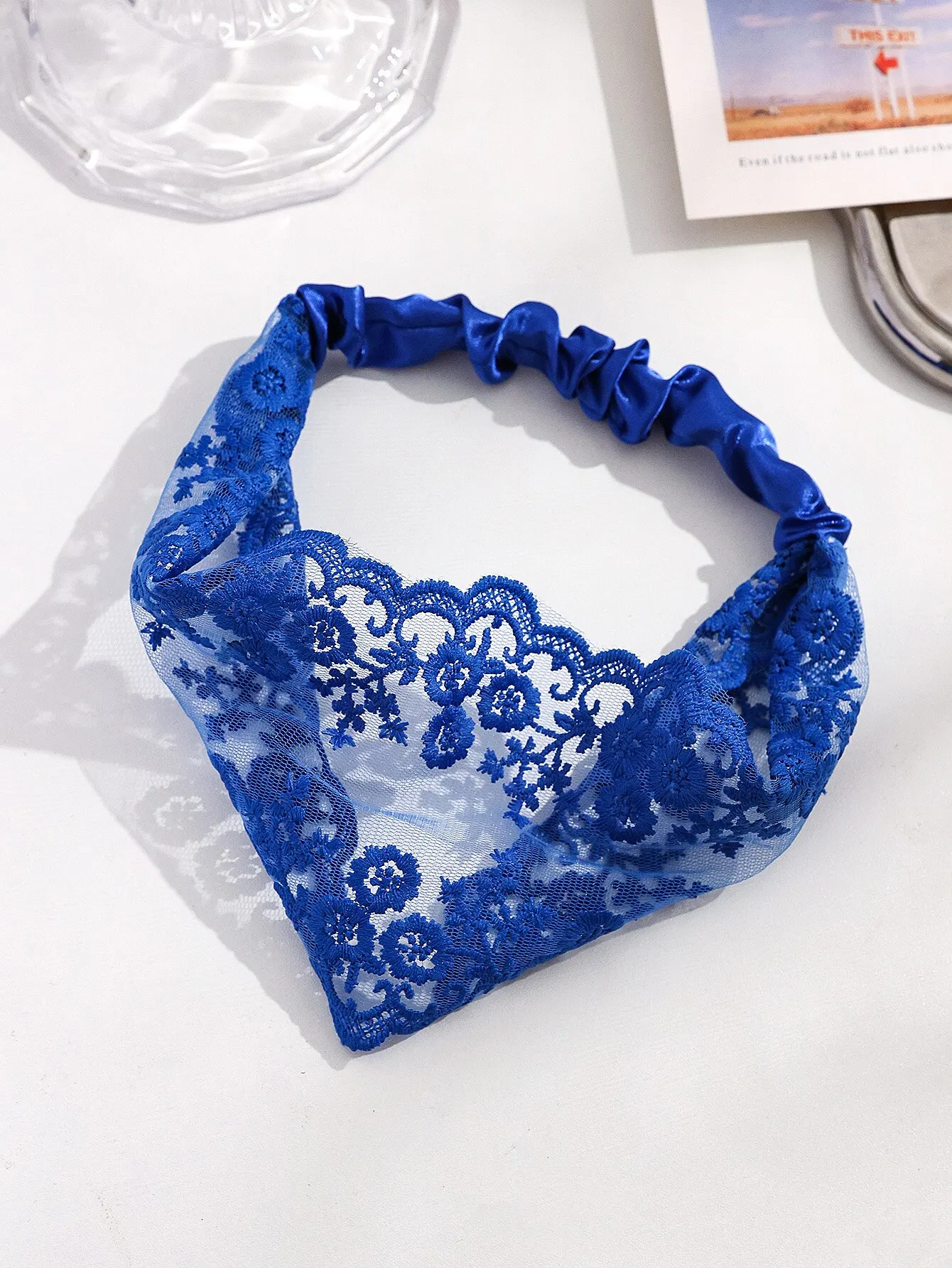 A Stylish Embroidered Floral Lace Extender Headband