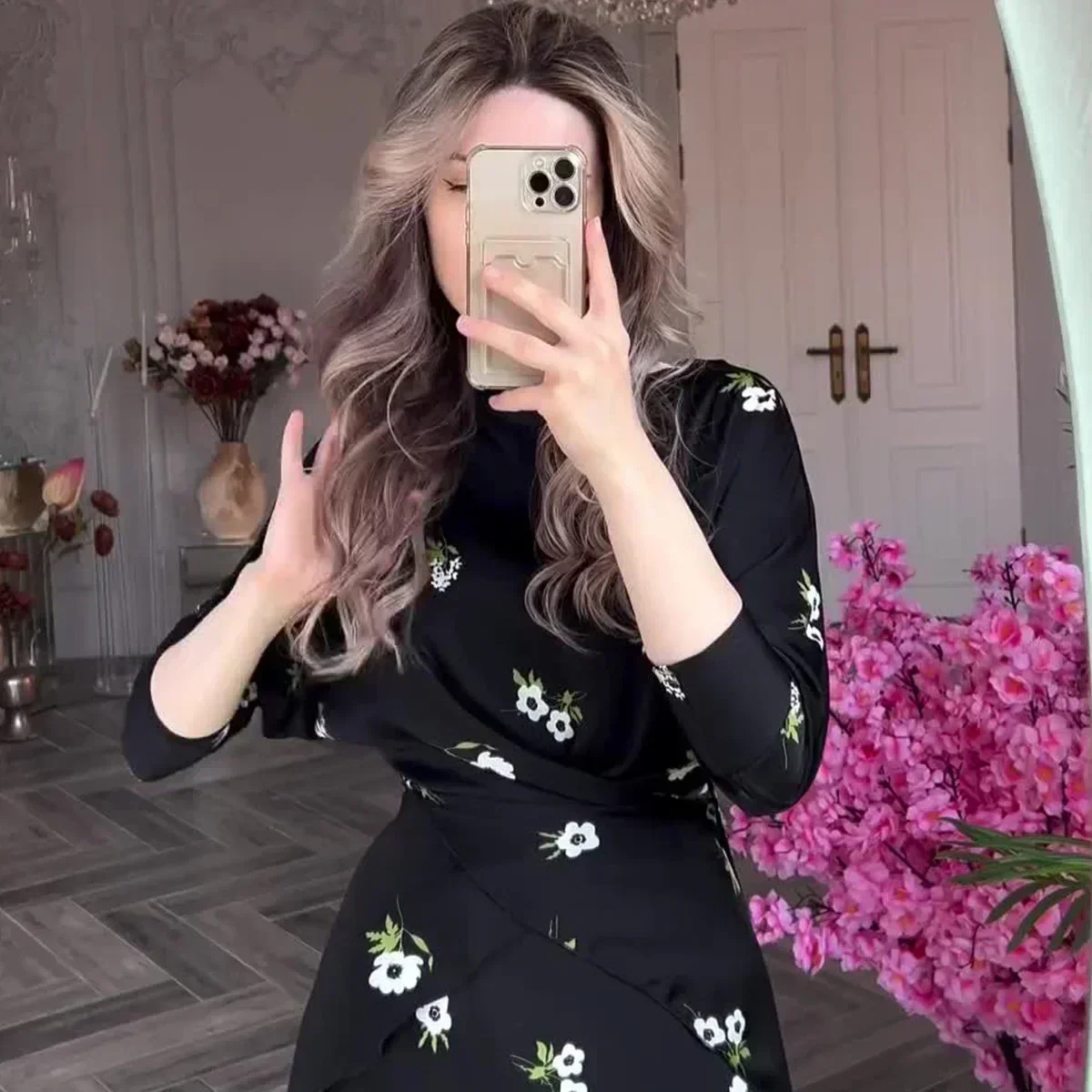 Commuter Women\'s Elegant Two Piece Floral Set 2024 Long Sleeved Pleated Irregular Tops+Straight Half Skirt Street Club Wear