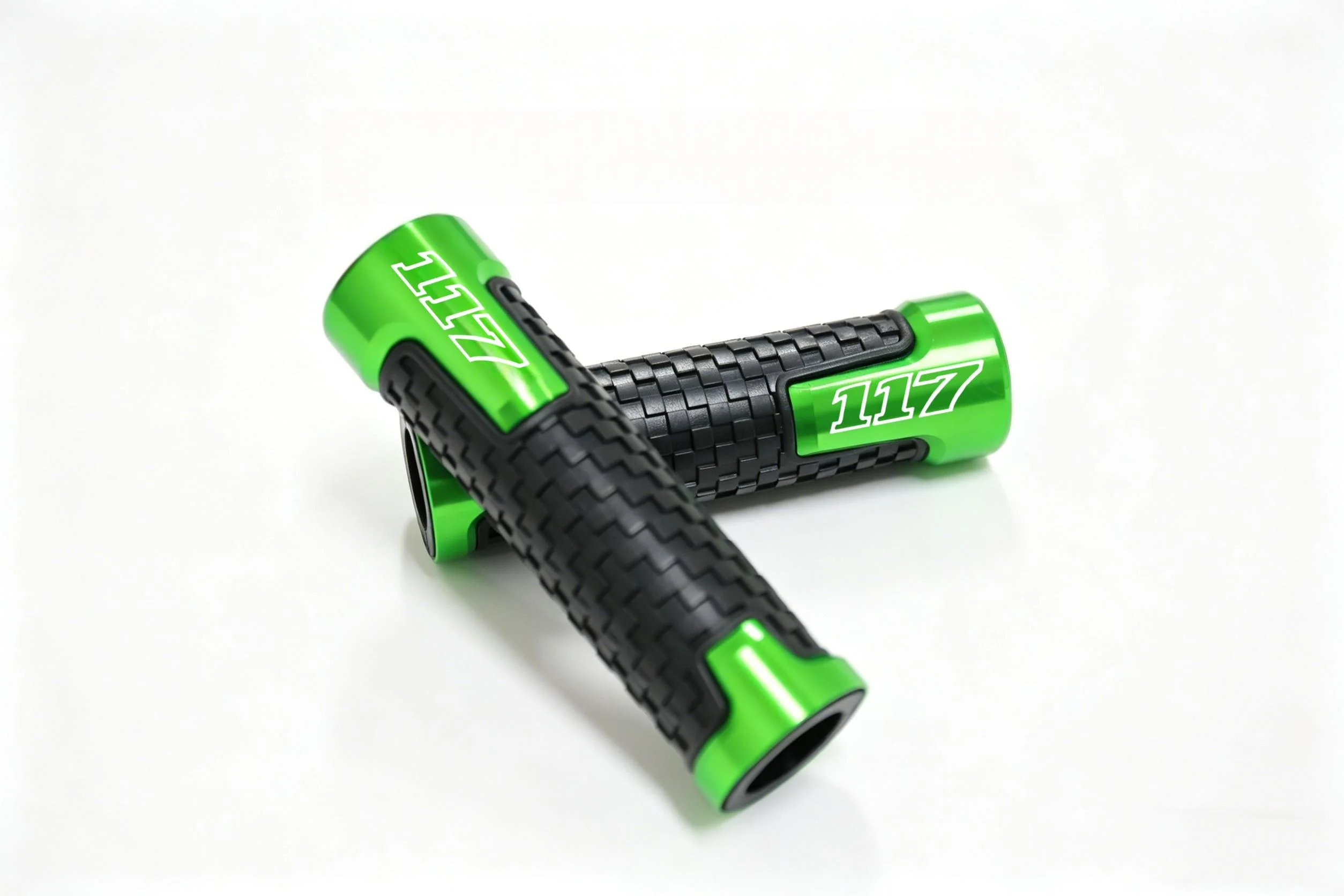 22mm CNC Motorcycle Non Slip Handlebar Grips For Harley Softail Low Rider ST FXLRST FXRST Breakout Touring CVO 117