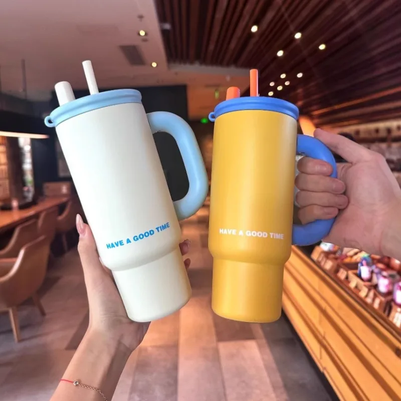 

700ML Stainless Steel Vacuum Flask Insulated Tumbler Cup with Lids and Straws Portable Thermal Iced Travel Cup for Outdoor