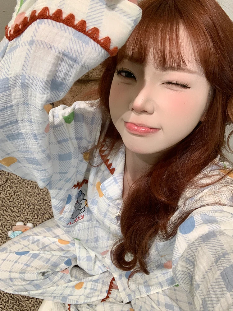 漫画コアラチェック柄綿パジャマ長袖女性のホーム服セット春秋の新スタイルソフト通気性パジャマ