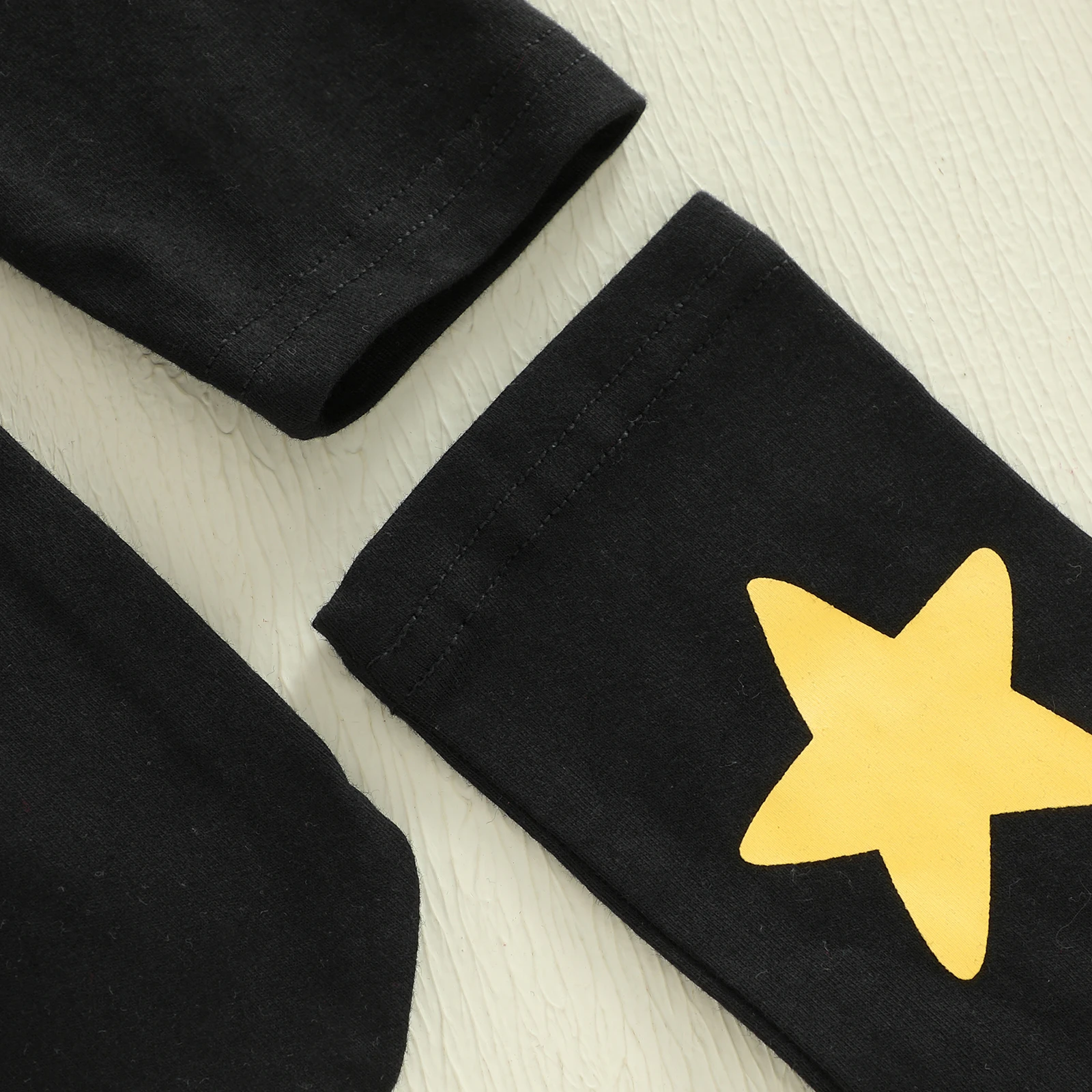 طفلة بلدي 1st السنة الجديدة الزي لطيف كم طويل خطابات مطبوعة رومبير مع كشكش Skort عقال جوارب مجموعات الطفل