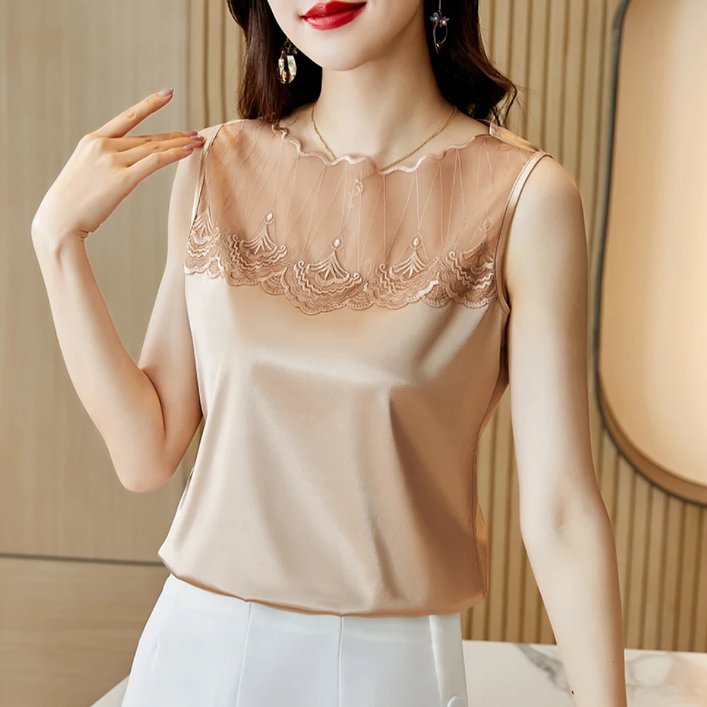 Fashion Korean Crop Basic Tops Women Sexy Sleeveless Lace Hollow Out Camisole Vest Women Casual Satin Tank Tops Woman Clothing