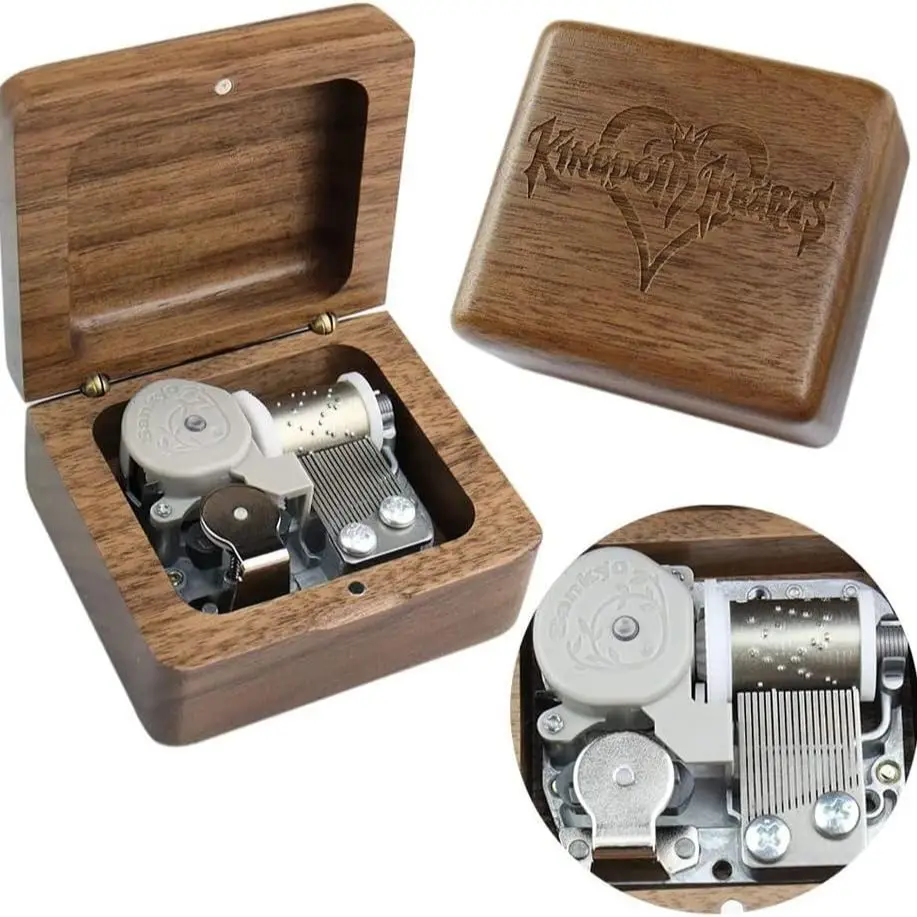 

SOFTALK Solid Wood Kingdom heart Music Box Birthday, Christmas, Valentine's Day Gifts Gifts Sending girlfriends family