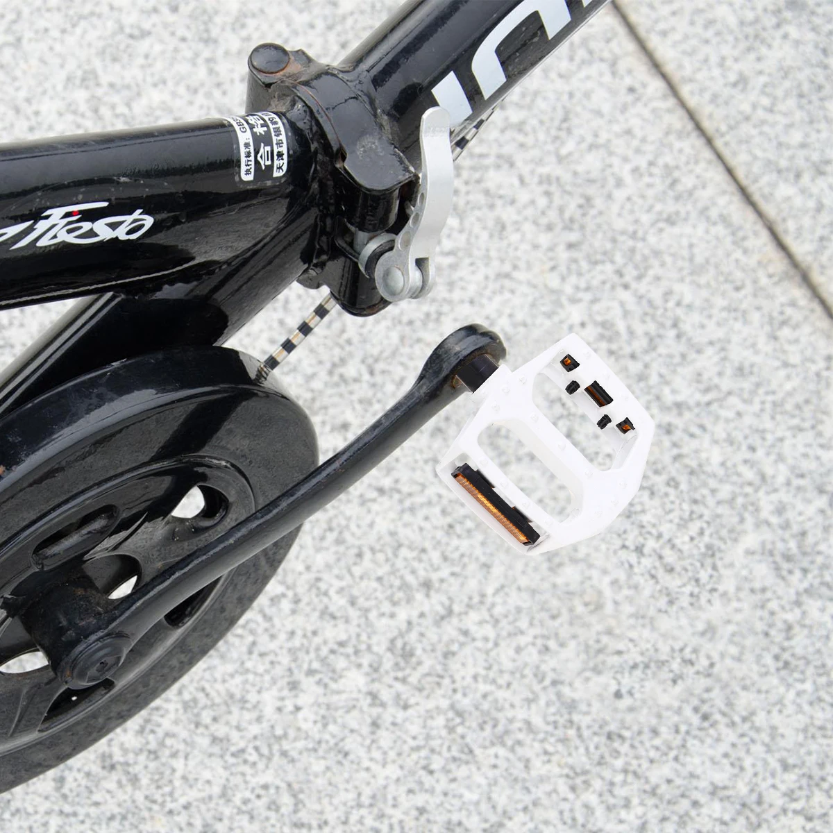 

Aluminium Alloy Bicycle Pedal White Flat Replacement for Road Mountain Bike Dirt Jumper Folding Unicycle