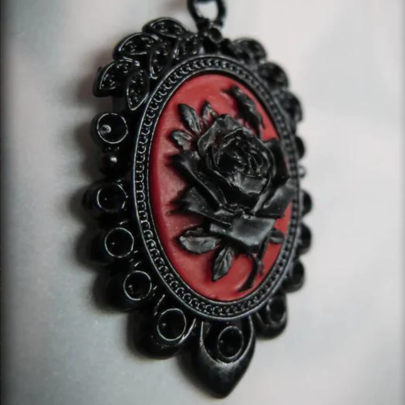 Collana con cammeo rosa nera gotica Donna Ragazza Pagana Alternativa Strega Accessori per gioielli Regalo Girocollo con ciondolo rosa nera vintage