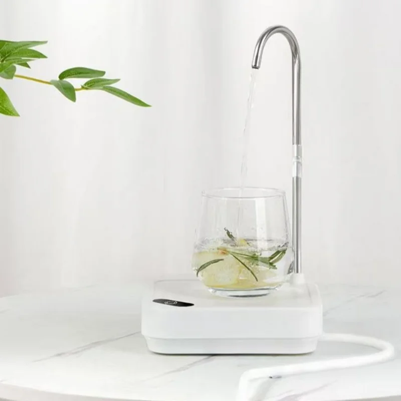 موزع زجاجات المياه المنزلية لسطح المكتب، موزع مياه أوتوماتيكي محمول، موزع مضخة مياه الشرب الكهربائية