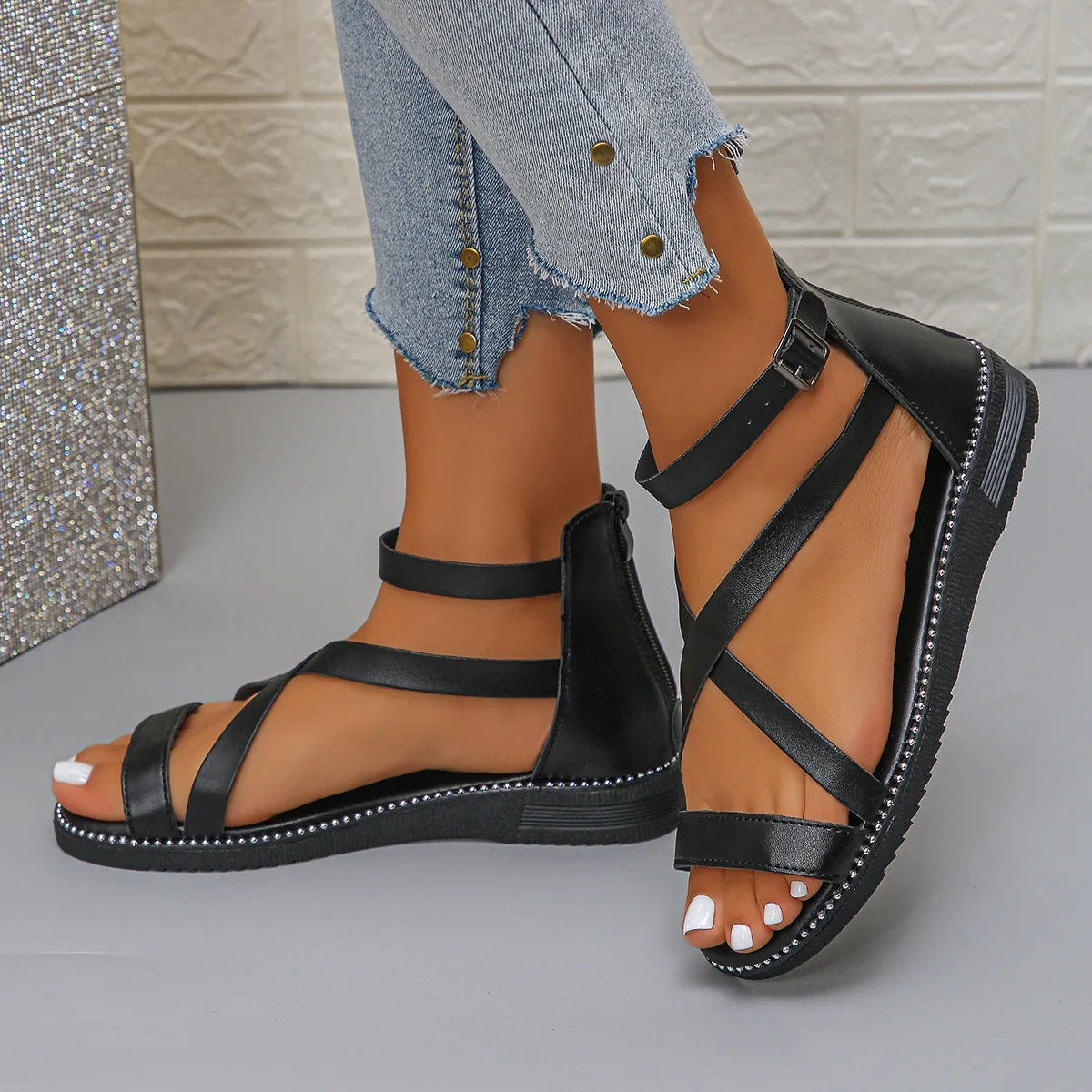 

Shoes for Women 2025 Summer New Women Flat Sandals Bottom Roman Strap Sandals with Non Slip Rubber Soles Ladies Daily Sandals