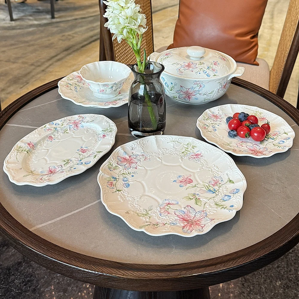 

Retro Floral Lace Carved Western Dinner Plate Flat Rice Bowl Fruit Bowl ternoon Tea Plate French Sle High Temperature Glaze