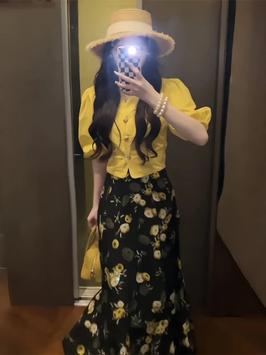 Summer Floral Print Shirt And Skirt Set Women's Fashionable Vacation Style Two-Piece Suit Polyester Fiber Short Sleeve Button up