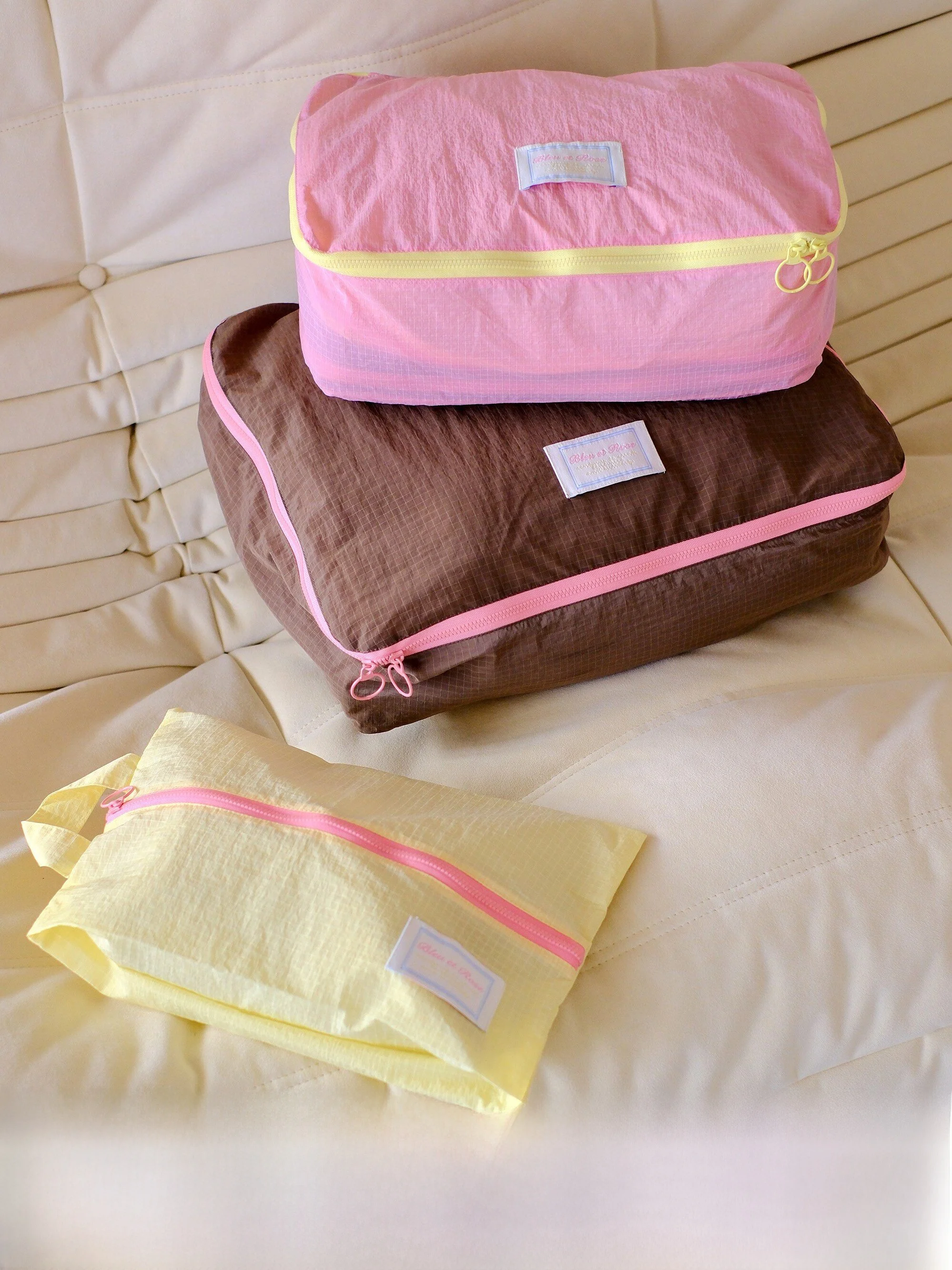 

Оригинальная дорожная сумка BLEU Et ROSE, легкая водонепроницаемая сумка для хранения вещей, дизайн в форме ягоды и сердца, повседневный корейский стиль