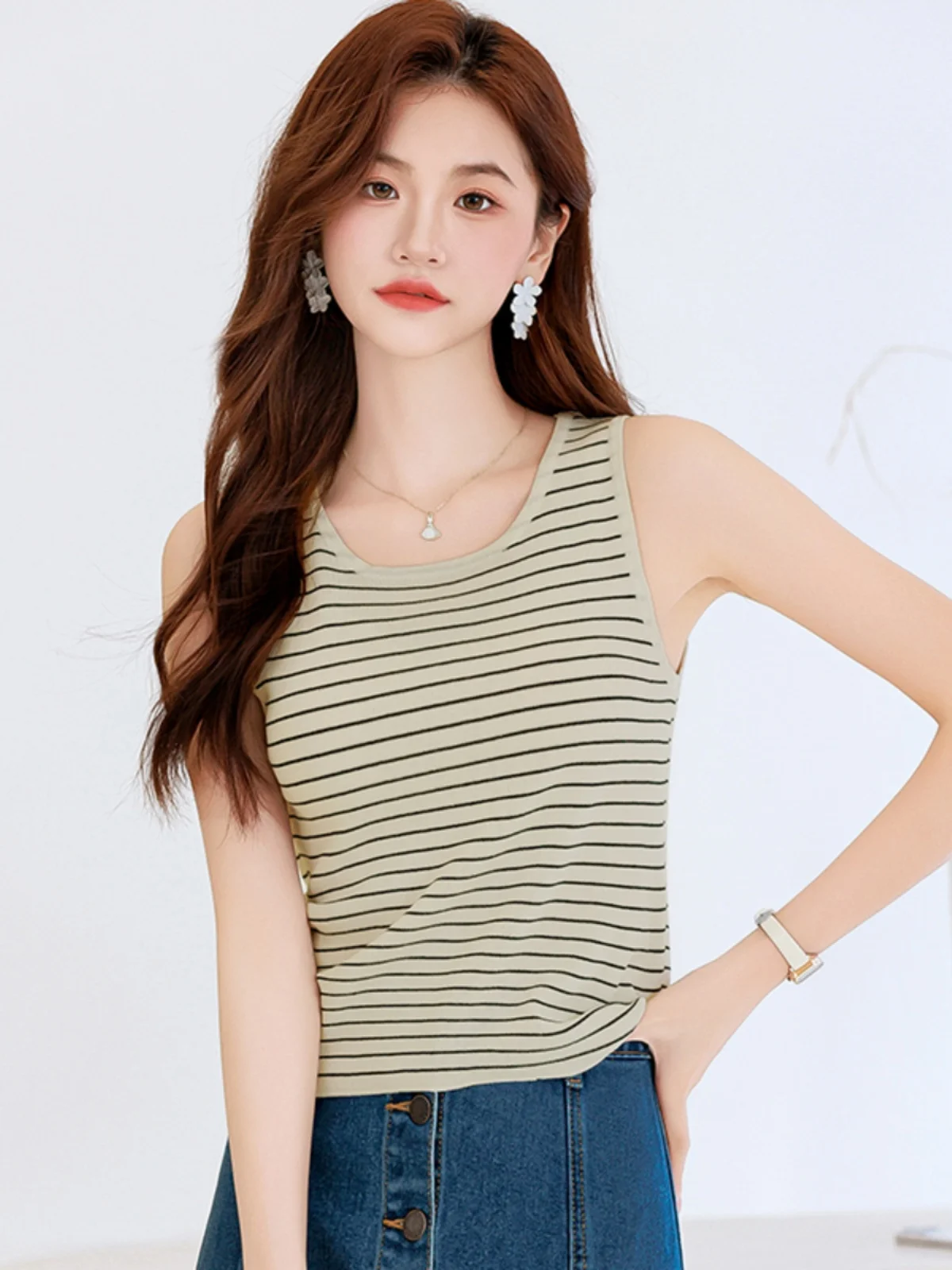 Chaleco tejido a rayas para mujer, Top de seda de hielo Svel ort para ir al trabajo, mezcla de poliéster, corte recto, verano 2024