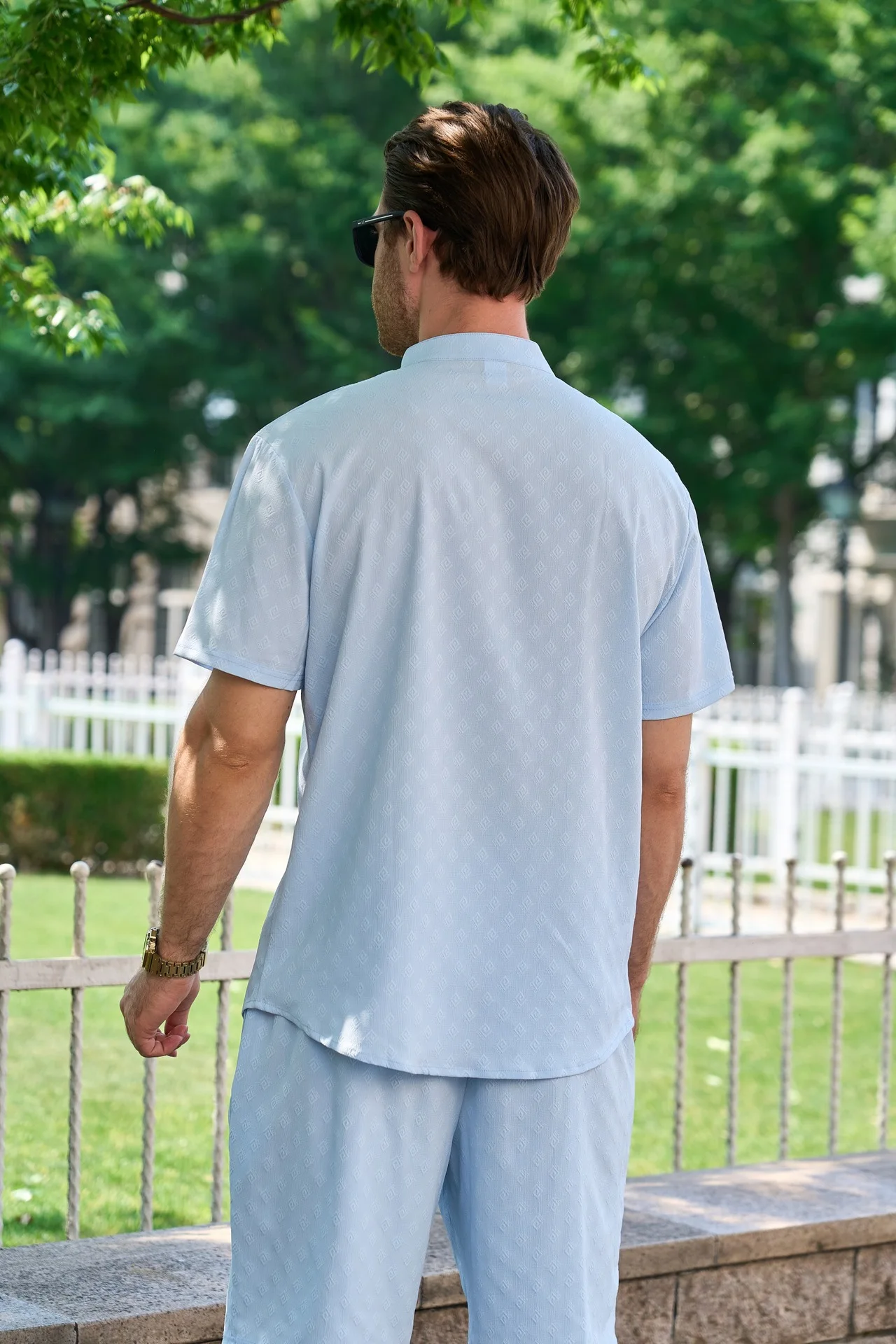 Summer Men's New Style Palace Picture Solid Color Jacquard Stand up Collar Pocket Cardigan Outdoor Short sleeved Shirt Men Wear