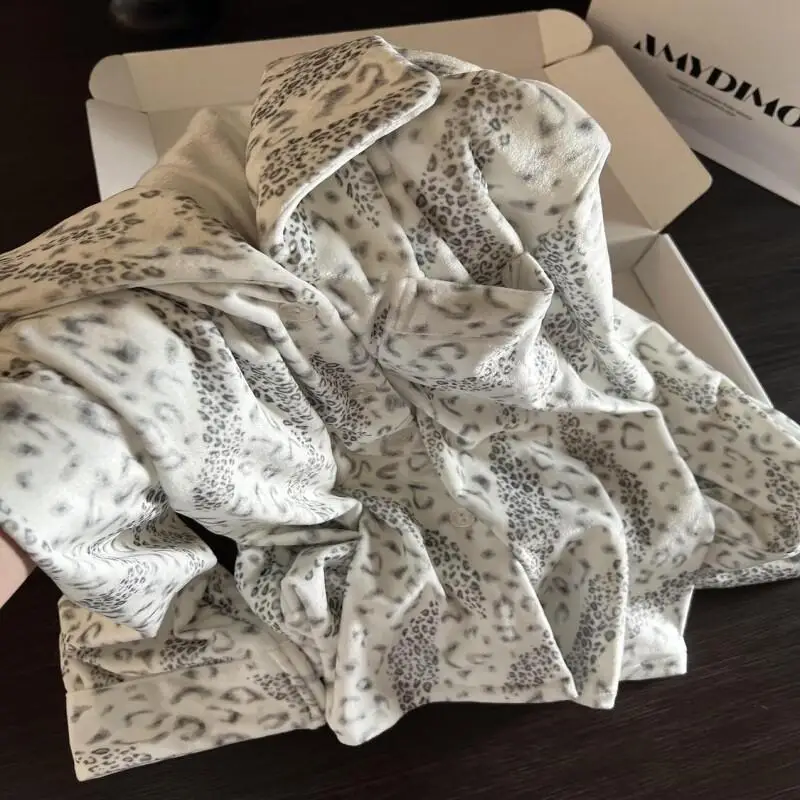 

Сексуальный пижамный комплект с леопардовым принтом, новинка 2023 года, одежда для сна для женщин в Южной Корее, модная домашняя одежда, элитные осенние и зимние стили