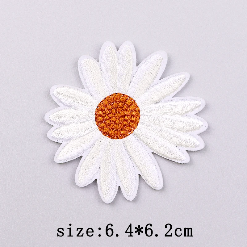 Sunflower Embroidery Patches For Clothing Thermoadhesive Patches For Clothes Cartoon Flower Sewing Fusible Patch Stickers Badges