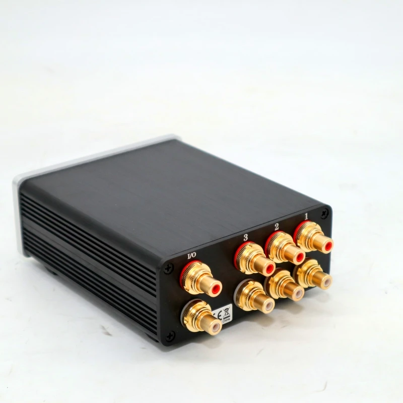 

HiFi 2-channel Stereo 3-in 1-out Audio Signal Selector Switch RCA CMC Imported Version